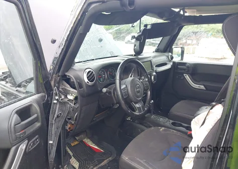 2014 Jeep Wrangler Unlimited Sahara из США, поврежденный, VIN 1C4HJWEG8EL143289